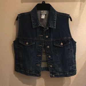 Pendleton Vest